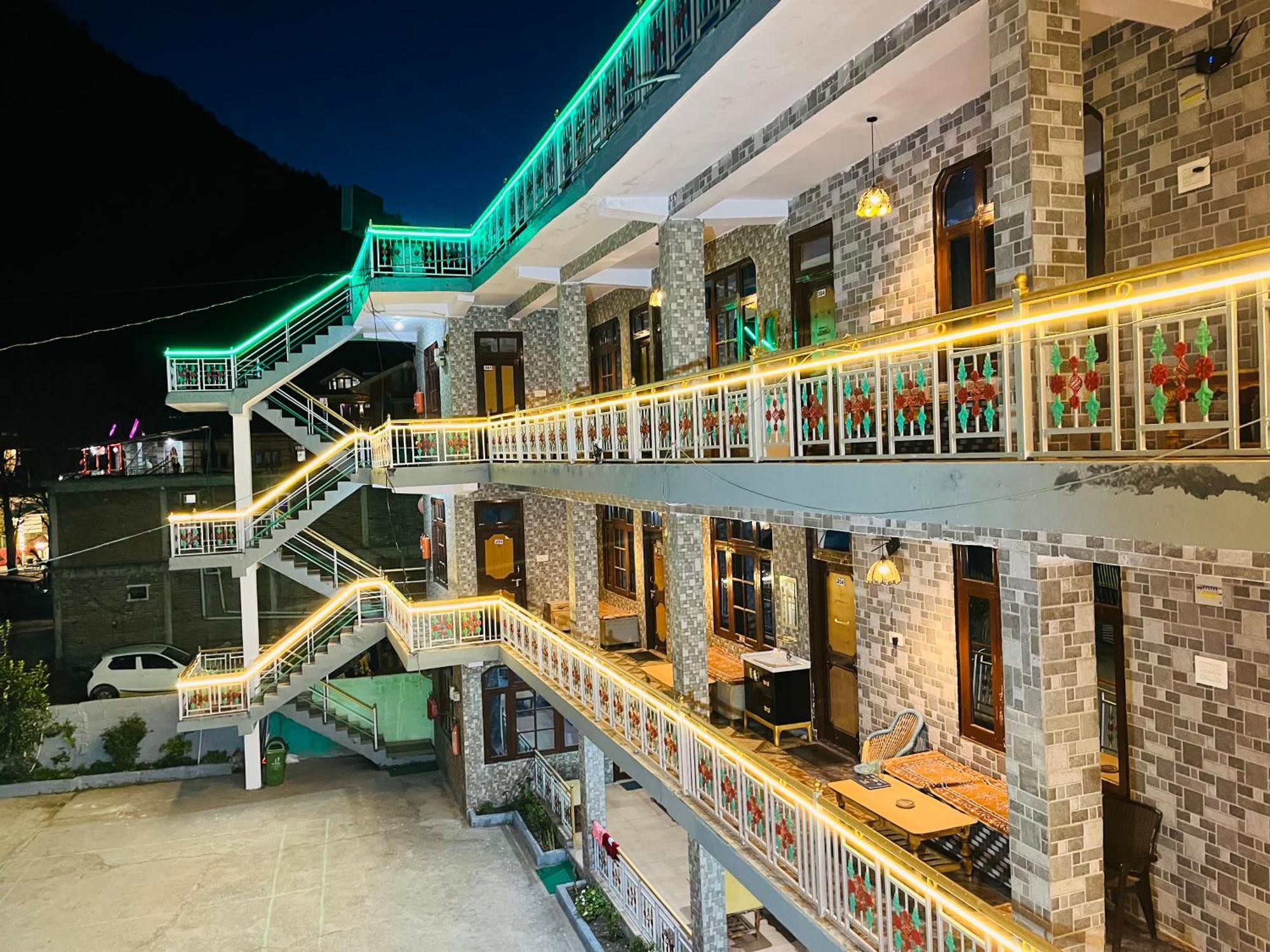 Hotel Dream Valley Kasol #Near Mall Road #River View #Parking #Gaming Zone #Open Terrace #Restaurant Εξωτερικό φωτογραφία