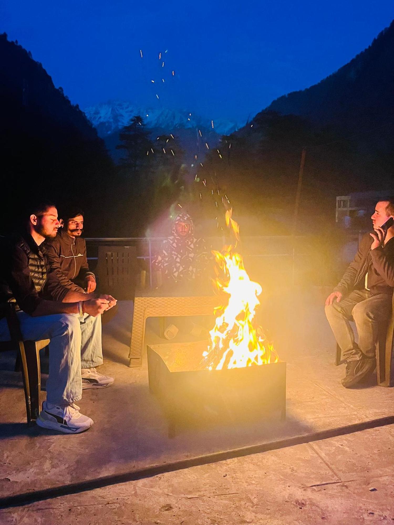 Hotel Dream Valley Kasol #Near Mall Road #River View #Parking #Gaming Zone #Open Terrace #Restaurant Εξωτερικό φωτογραφία