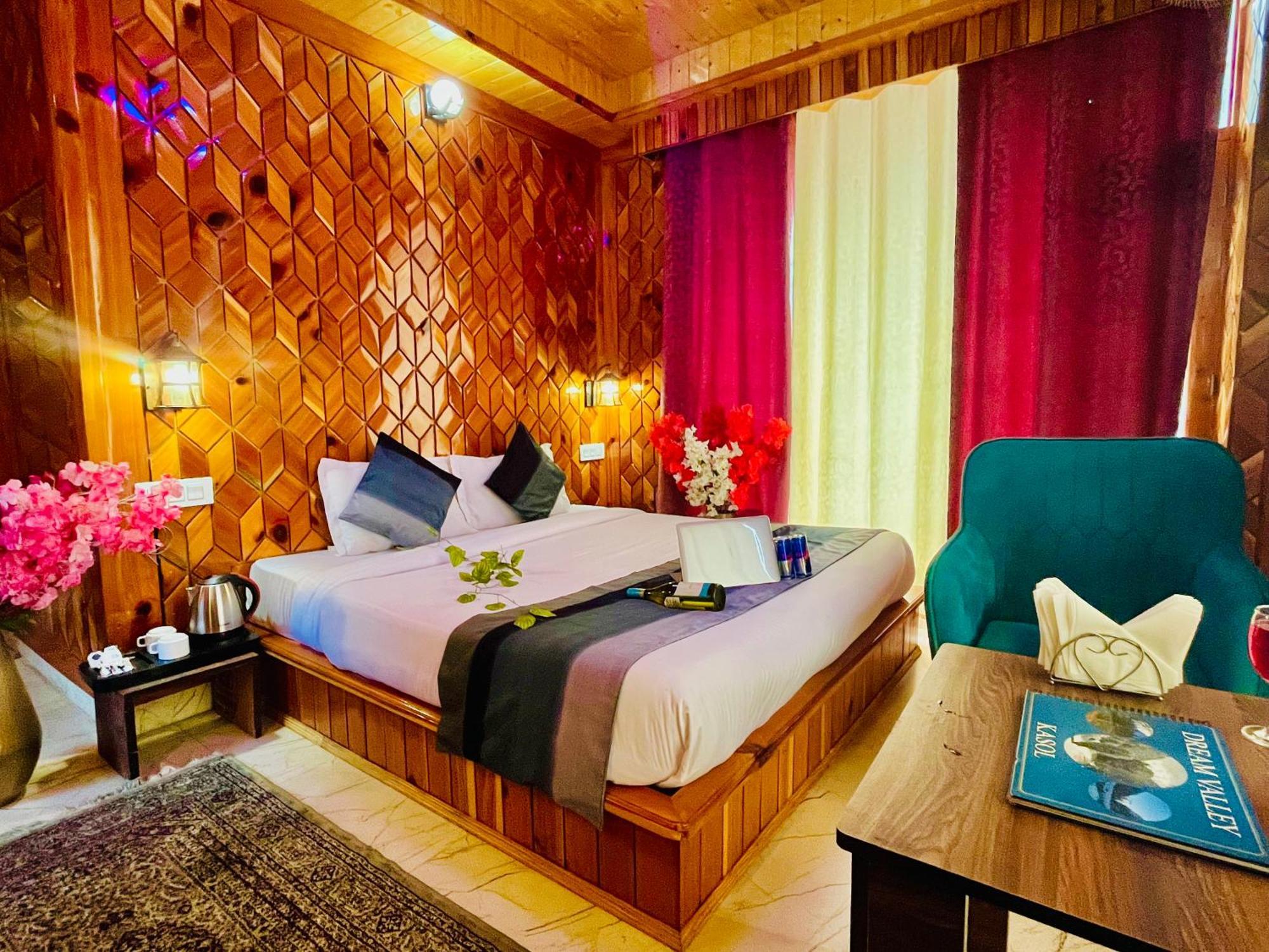 Hotel Dream Valley Kasol #Near Mall Road #River View #Parking #Gaming Zone #Open Terrace #Restaurant Εξωτερικό φωτογραφία